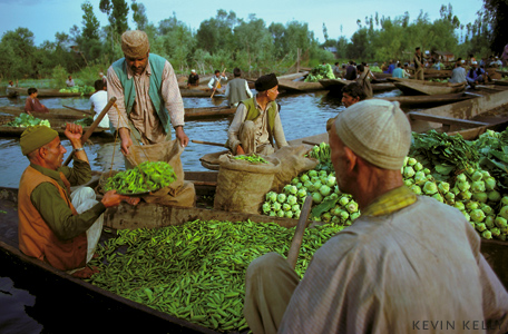 Floating market